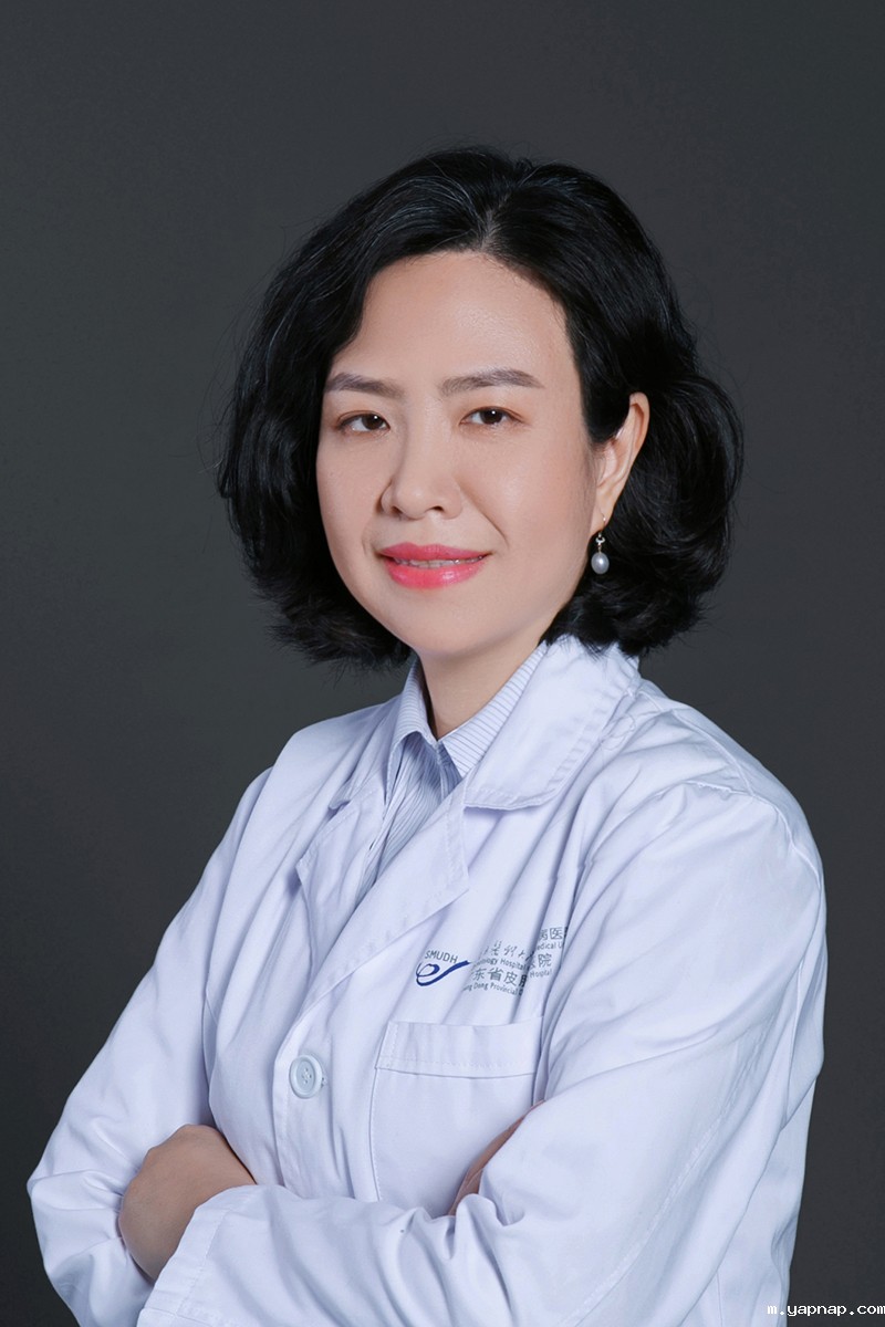 罗颖 副主任医师 医学硕士